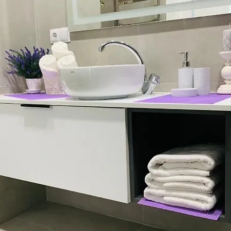 Apartment 3 кім в новобудові , городоцька , шевченка , центр , жд *