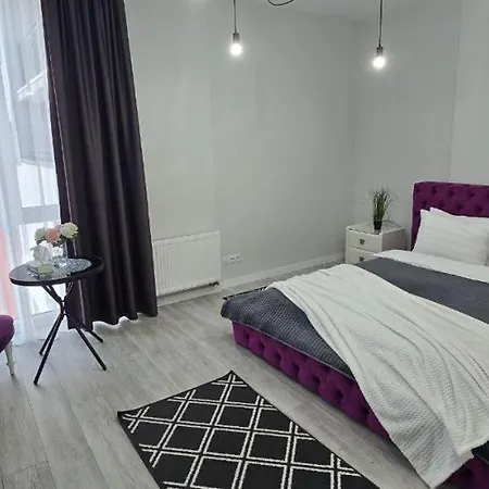 Apartment 3 кім в новобудові , городоцька , шевченка , центр , жд *